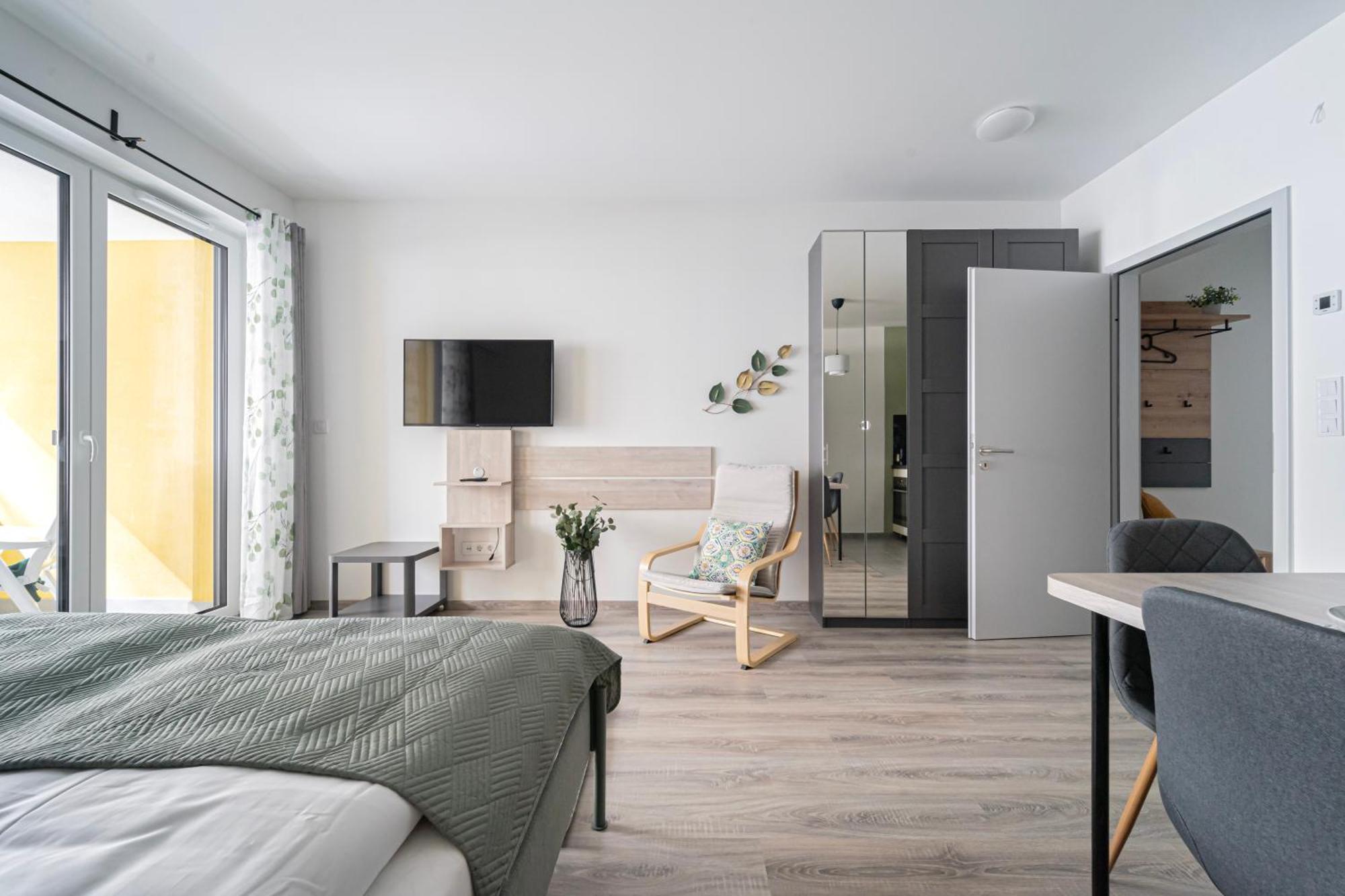 Westside Garden Apartments By Urbanrent 布达佩斯 外观 照片